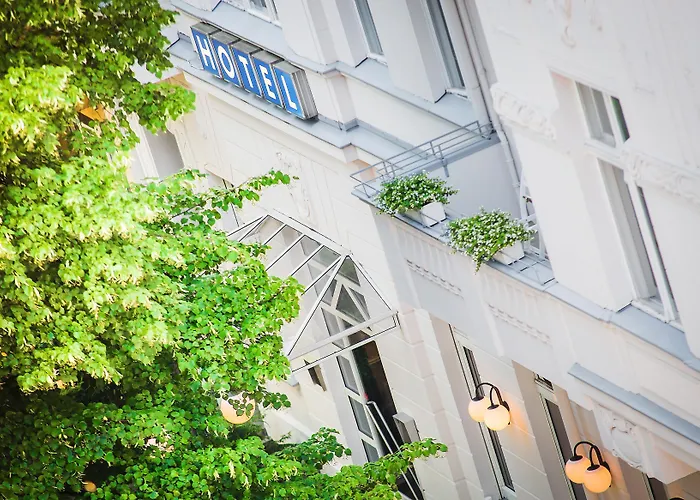 호텔 안나 1908 3*